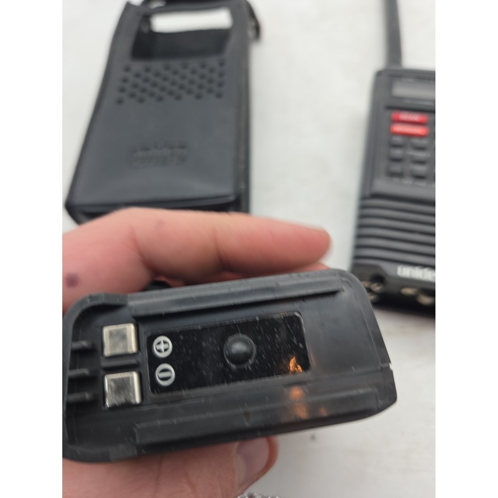 Uniden Bearcat Scanner BC100XLT W/ Case and Power Cord - Screen Issue WORK NOTES - Picture 7 of 10